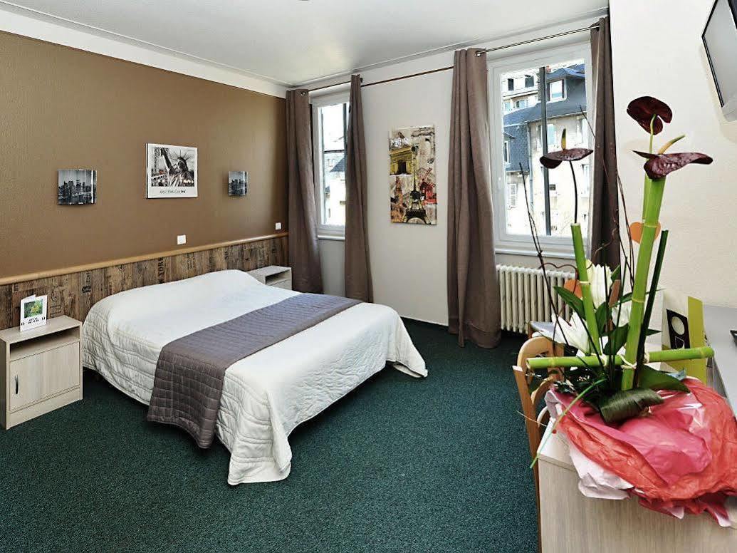 Logis Hotel Restaurant Du Midi - Rodez Centre Esterno foto