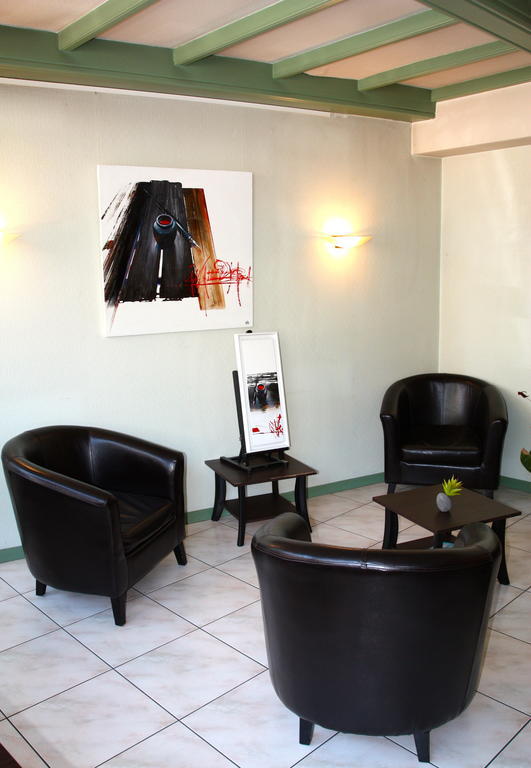 Logis Hotel Restaurant Du Midi - Rodez Centre Esterno foto